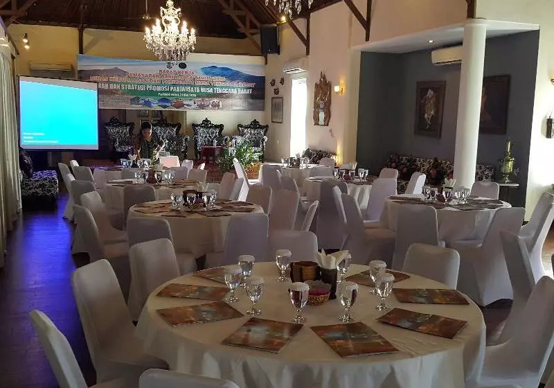 酒店 Puri Mas Boutique Resort & Spa