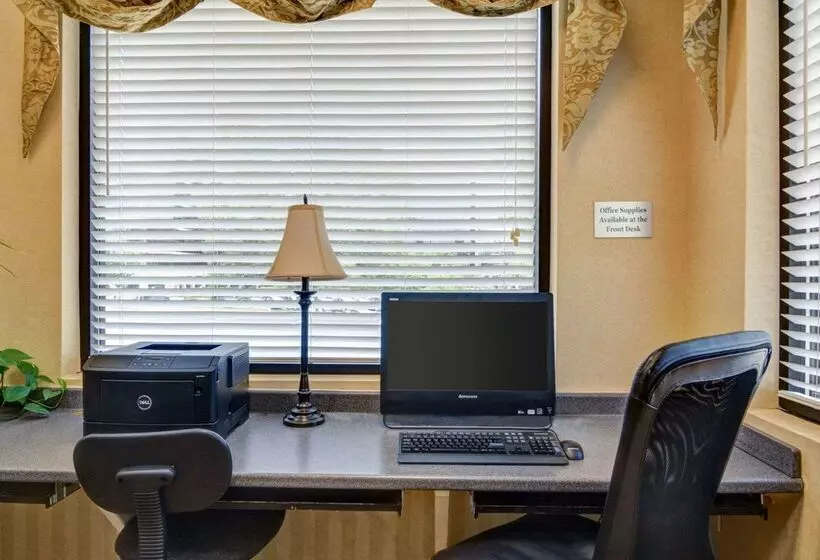 Отель Quality Inn Vienna   Tysons Corner