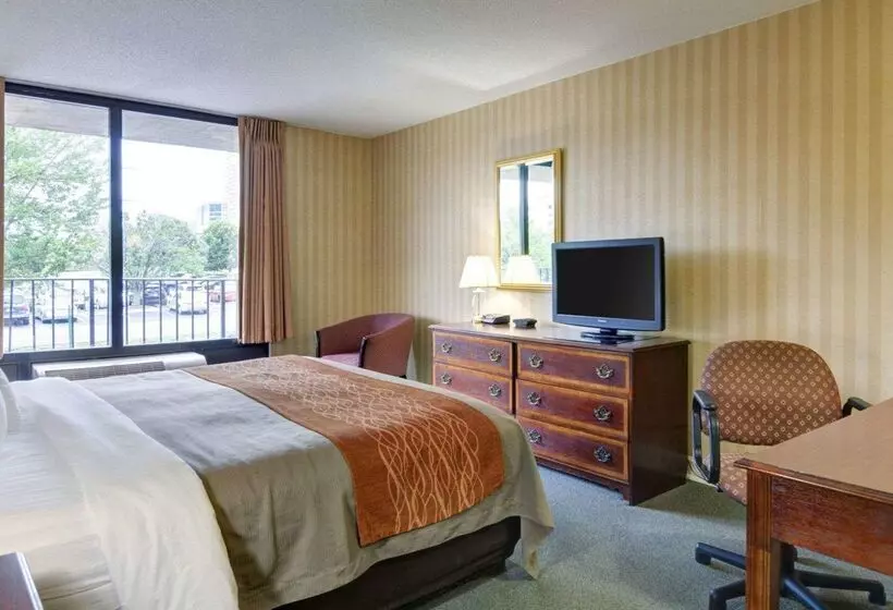 Отель Quality Inn Vienna   Tysons Corner
