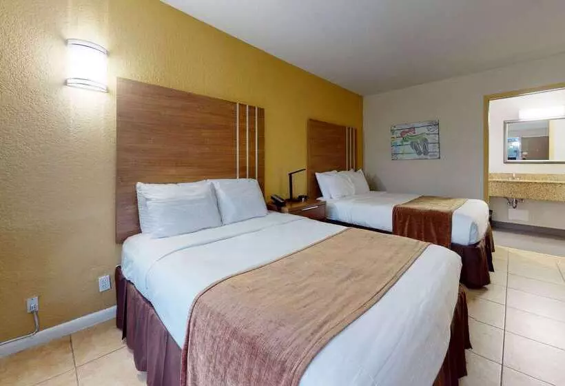 Hotel Rodeway Inn & Suites Fort Lauderdale Airport & Cruise Port