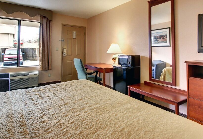 酒店 Rodeway Inn North