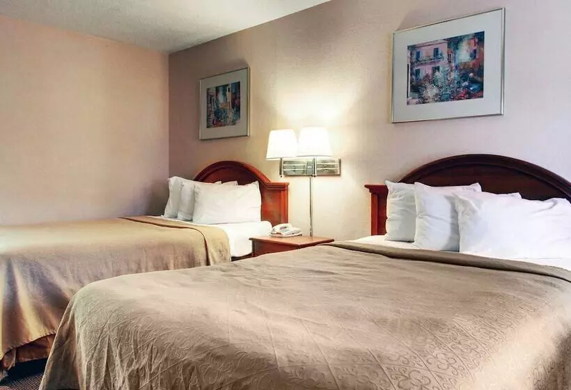 Отель Rodeway Inn North