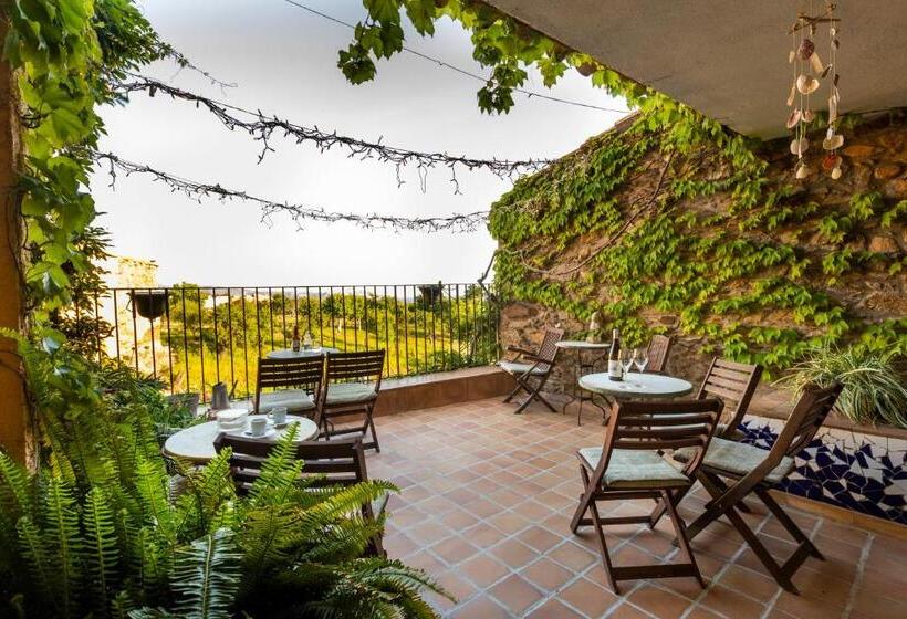 هتل روستایی Boutique Niu De Sol Designed For Adults