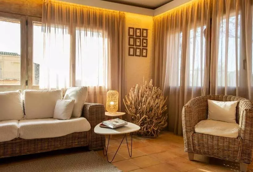 Сельский отель Boutique Niu De Sol   Designed For Adults