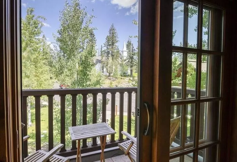 ホテル Tamarack Resort