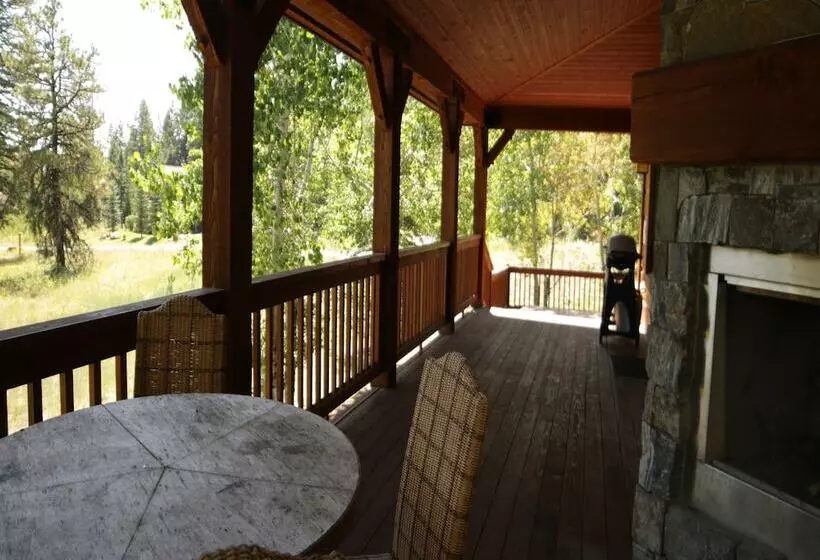 ホテル Tamarack Resort