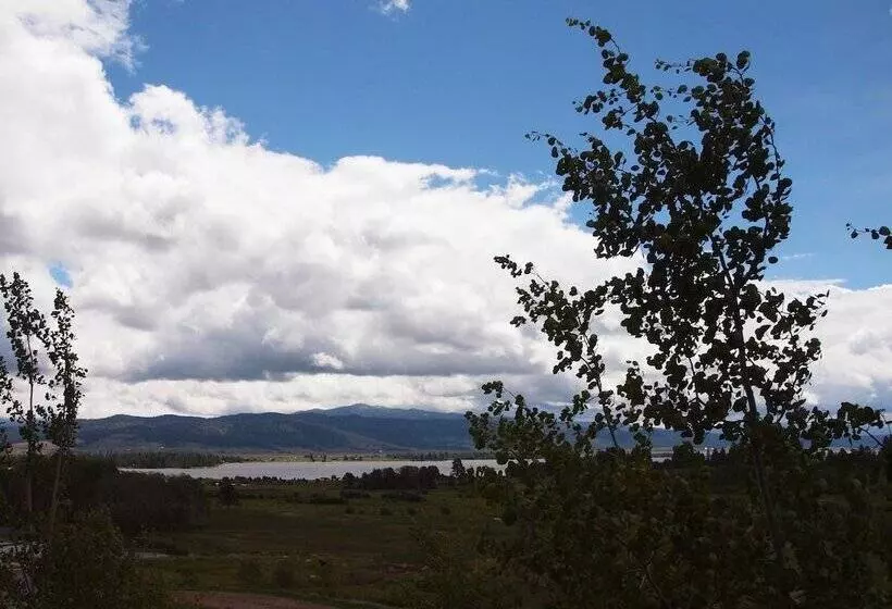 ホテル Tamarack Resort