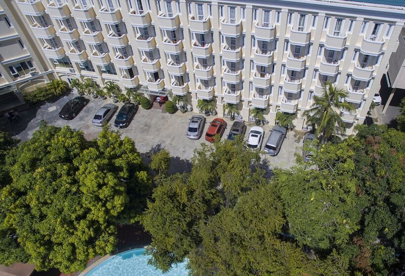 هتل Tran Vien Dong