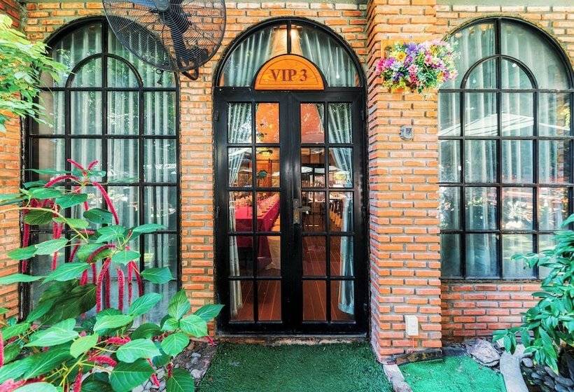 هتل Tran Vien Dong