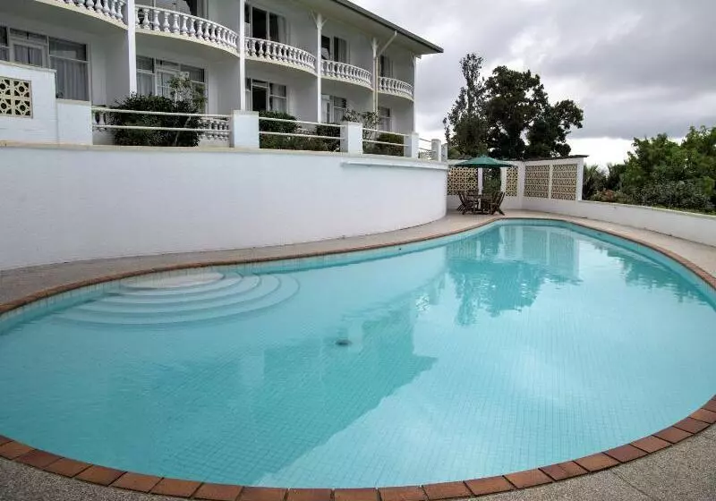 Hotel Waitakere Resort & Spa