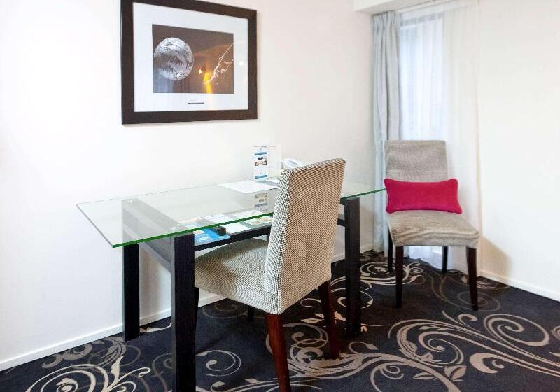 Mercure Wellington Central City Hotel And Apartments