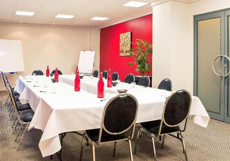 Mercure Wellington Central City Hotel And Apartments