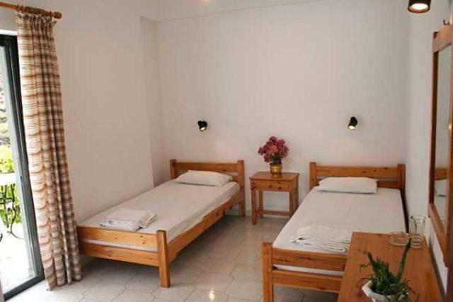 Argyro Studios And Apartments