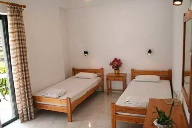 Argyro Studios And Apartments