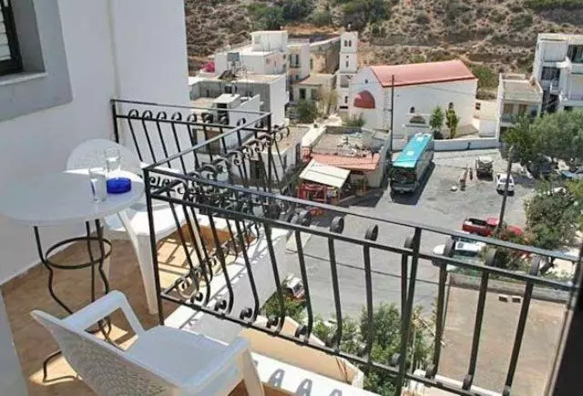 Argyro Studios And Apartments