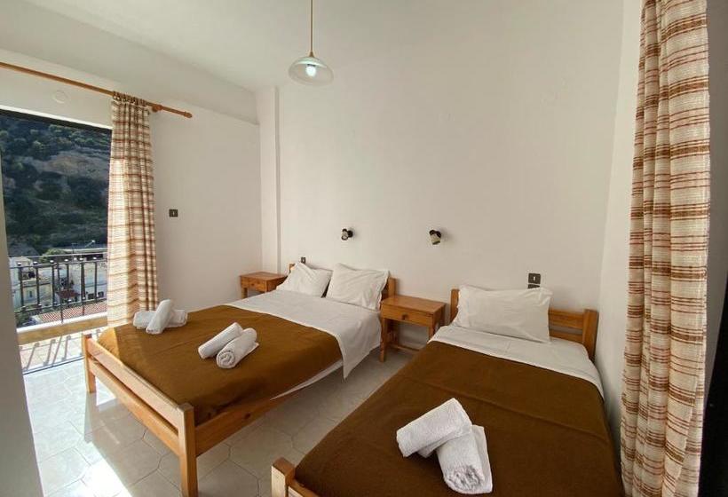 Argyro Studios And Apartments