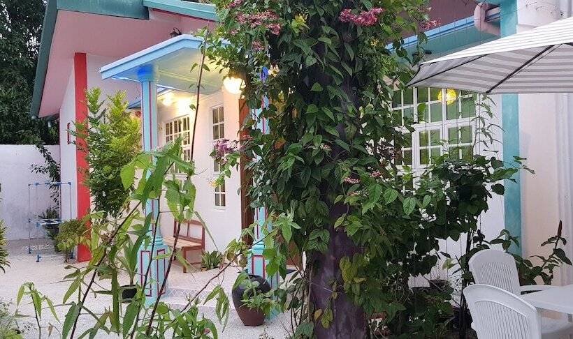 Hotel Equa Reef Maldives