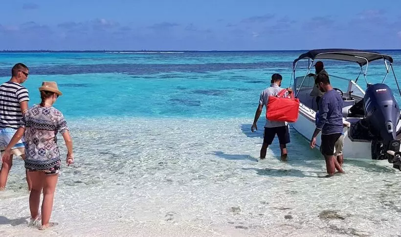 هتل Equa Reef Maldives