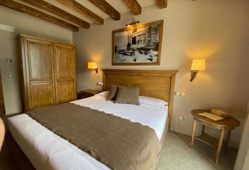 הוסטל Al Molo 5   Lake Front