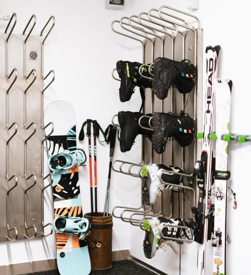 تختخواب و صبحانه Garni Fany