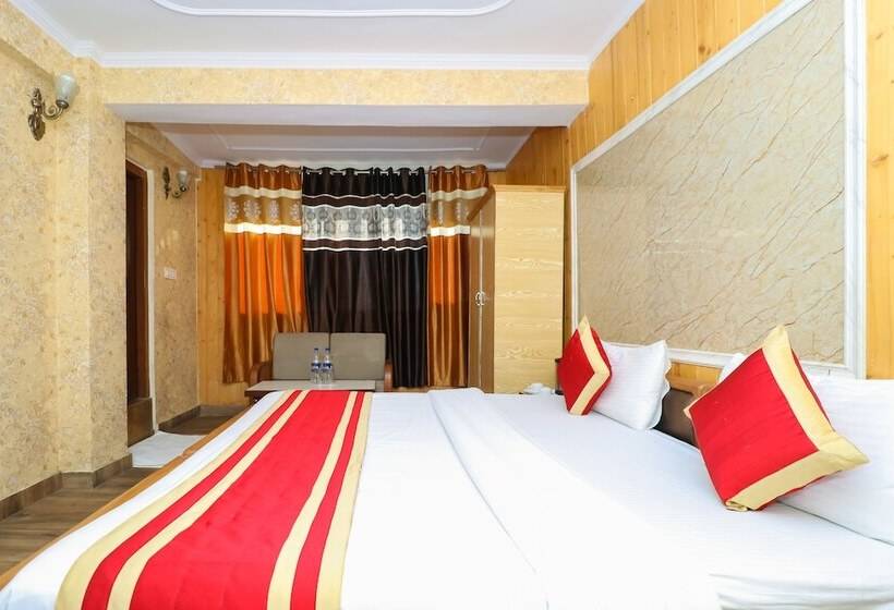 בית מלון כפרי Broadway Grand