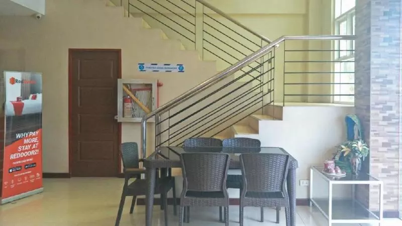 ホテル Reddoorz Near Talisay District Hospital
