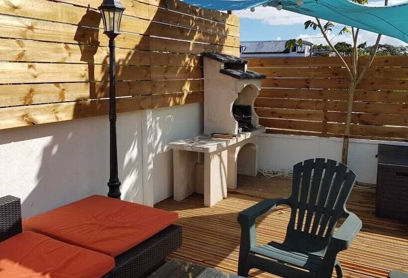 هتل Chez Lauvineth