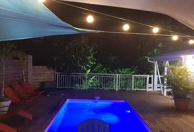 هتل Chez Lauvineth