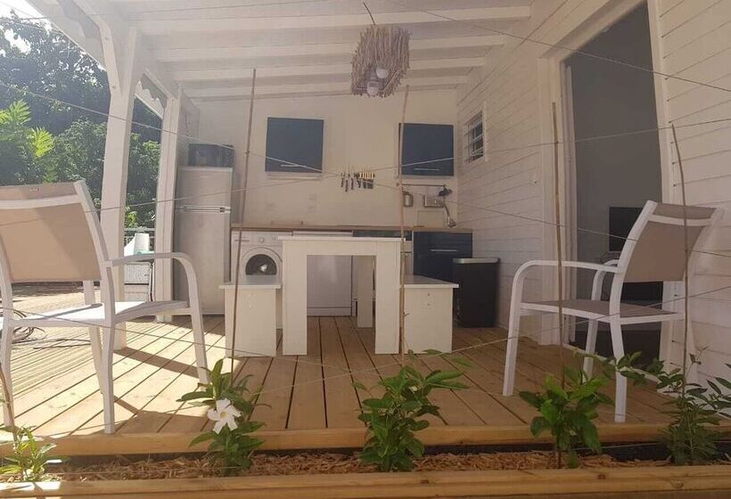 هتل Chez Lauvineth