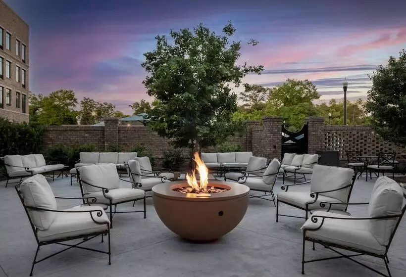 Hotelli Courtyard By Marriott Thomasville Downtown