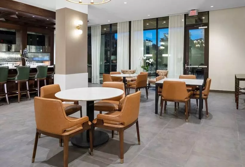 Hotelli Courtyard By Marriott Thomasville Downtown