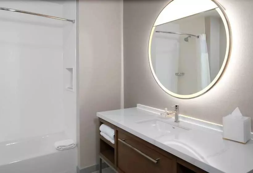 Hotelli Courtyard By Marriott Thomasville Downtown