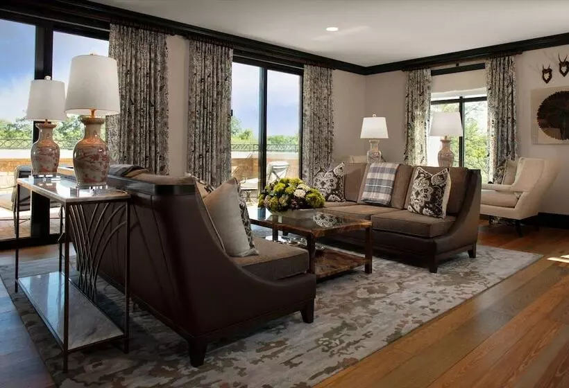 Hotelli Courtyard By Marriott Thomasville Downtown