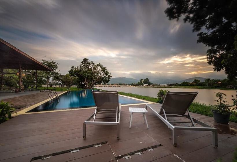 בית מלון כפרי Doi Inthanon Riverside Resort