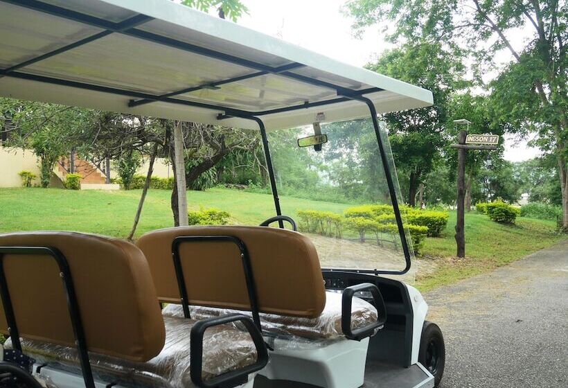בית מלון כפרי Doi Inthanon Riverside Resort