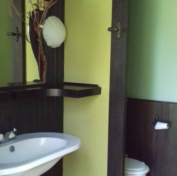 هتل Fare Club Moorea