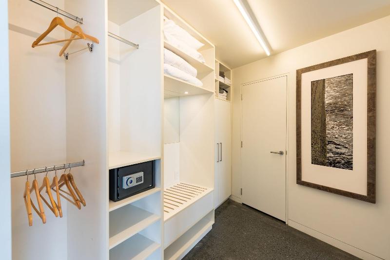 酒店 Golden Sand Beachfront Accommodation