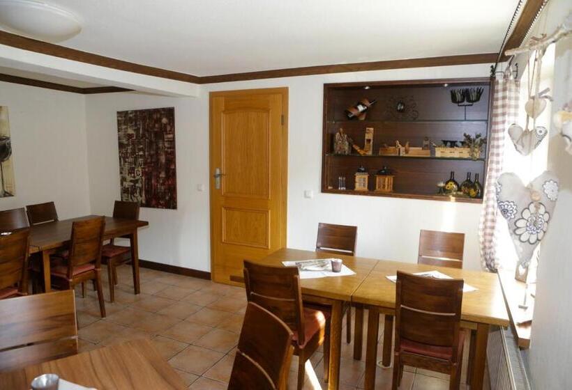 Отель Landgasthof Zum Hirschen