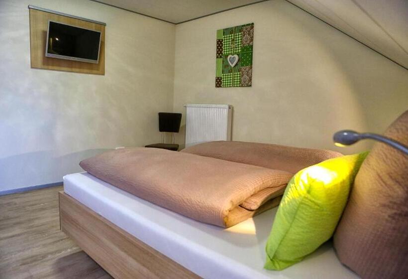 Отель Landgasthof Zum Hirschen