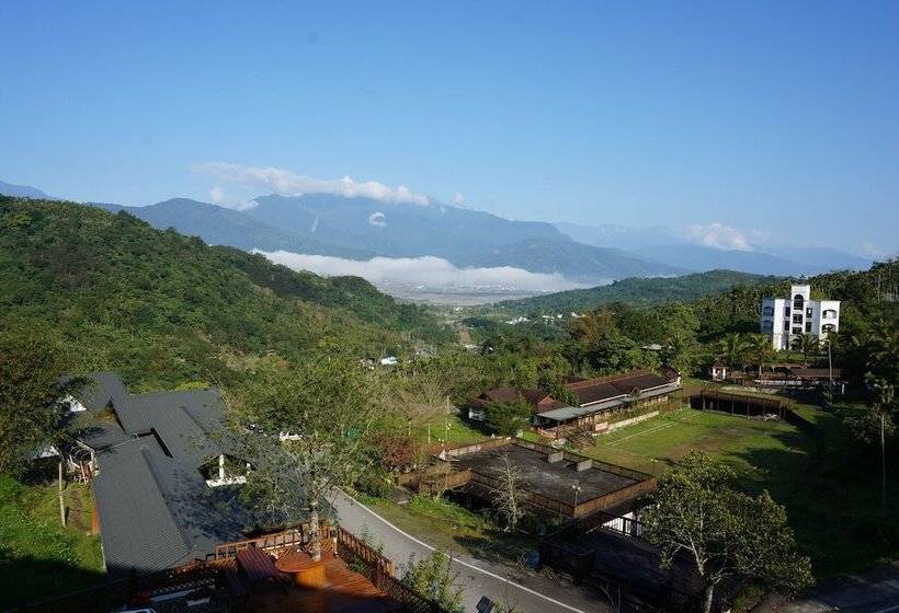 هتل Moon Water Resort