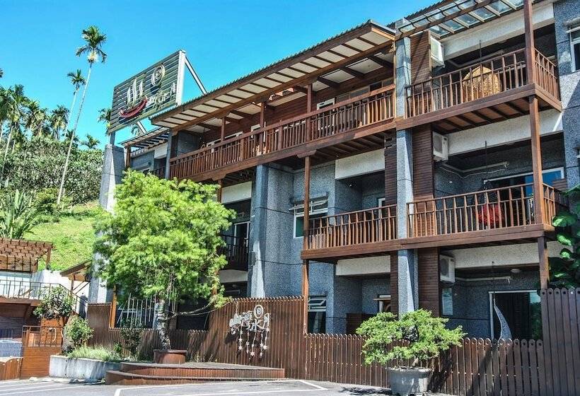 هتل Moon Water Resort