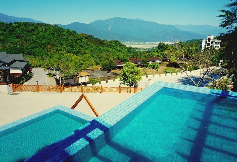 هتل Moon Water Resort