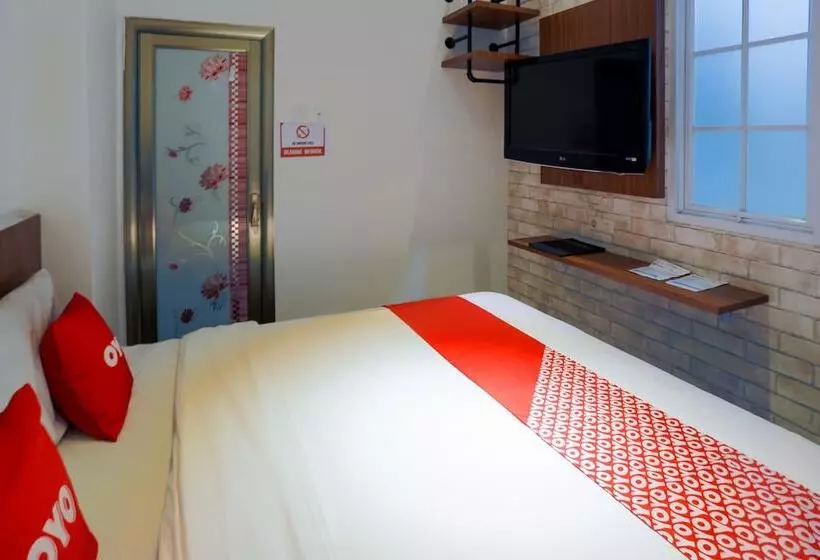 ホテル Point Inn By Oyo Rooms