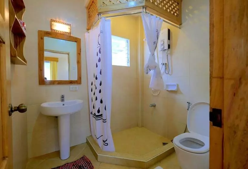 Hotelli White Villas Resort