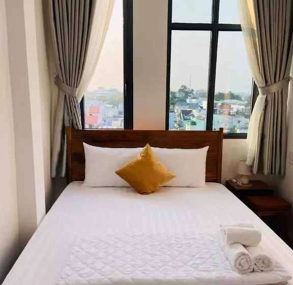 Hero Hostel & Billiards