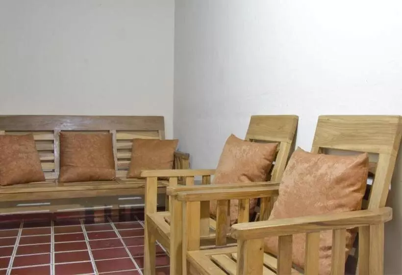 هتل Casa Central De Santa Ana