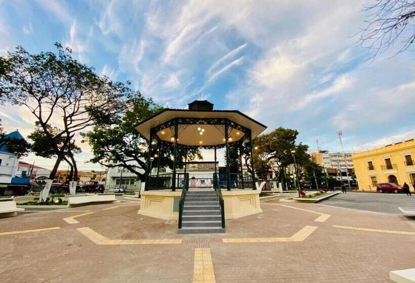 هتل Casa Central De Santa Ana