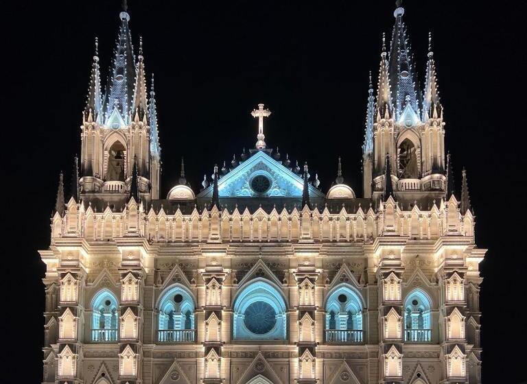 هتل Casa Central De Santa Ana