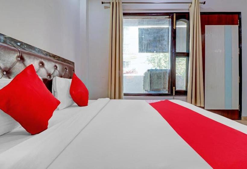 בית מלון כפרי Oyo 78950  Grand Velly