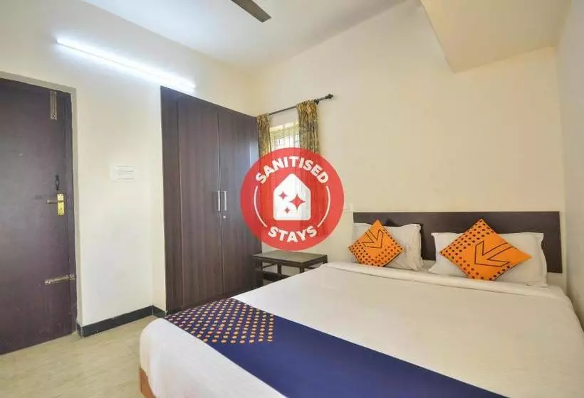 Hotelli Spot On 78861 Hn Residency